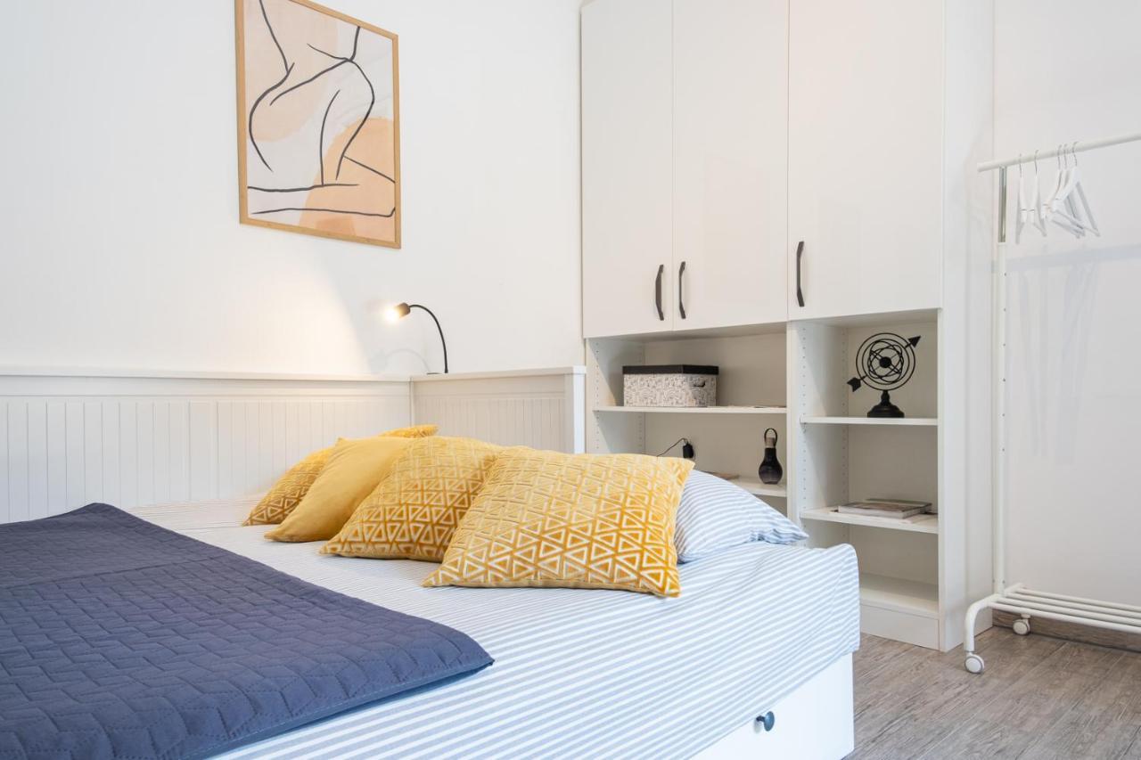 Studio Apartment Les - 4 Min Walk From Amphiteatre Pula Eksteriør billede