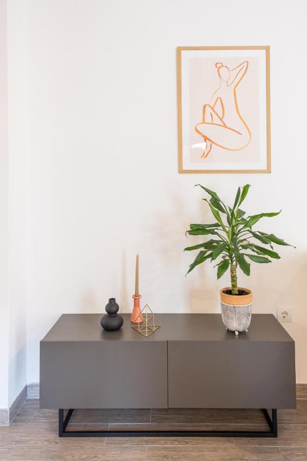 Studio Apartment Les - 4 Min Walk From Amphiteatre Pula Eksteriør billede