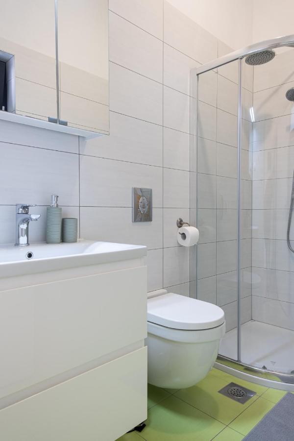 Studio Apartment Les - 4 Min Walk From Amphiteatre Pula Eksteriør billede