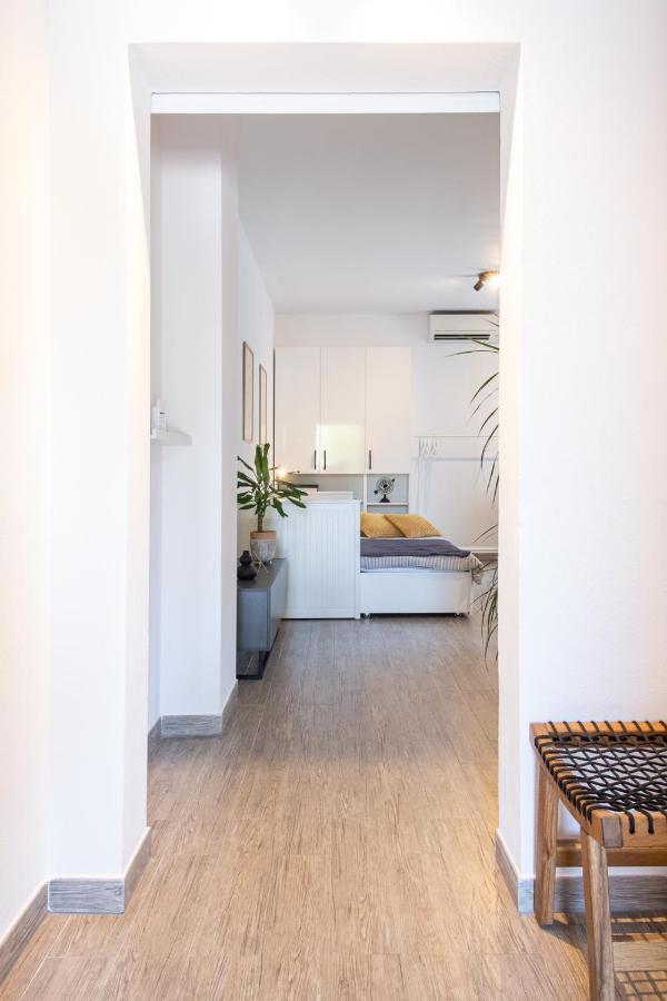 Studio Apartment Les - 4 Min Walk From Amphiteatre Pula Eksteriør billede